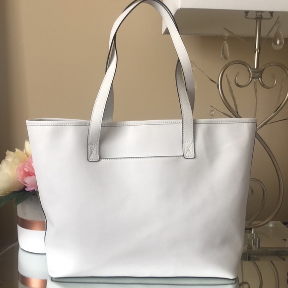 New MICHAEL Michael Kors White Leather Jet Set Travel Tote - Picture 5 of 13